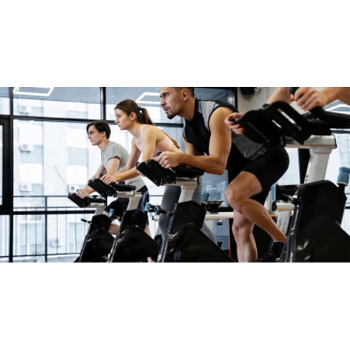 Indoor cycling vs. spinning. Quali sono i benefici dello spinning?
