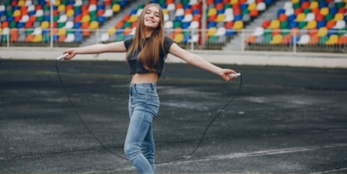 Come scegliere la corda per saltare? La tecnica per scegliere la corda per saltare