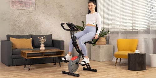 Cyclette per addominali - si possono davvero scolpire pedalando?