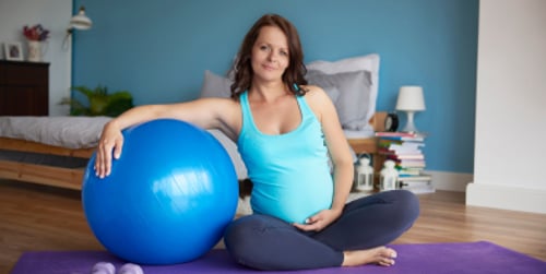 Esercizi fitball gravidanza - Scopri i migliori esercizi con la fitball a casa
